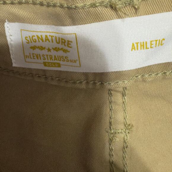 Levi’s Signature Gold men’s size 32x34, classic rugged, every day casual #4351 - Picture 5 of 9